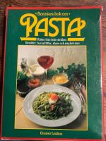 Pasta : fr&aring;n hela v&auml;rlden: soppor, f&ouml;rr&auml;tter, grat&auml;nger, s&aring;ser, hemlagad pasta och mycket mer : den stora bildkokboken med de b&auml;sta recepten