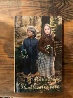 Glasbl&aring;sarns barn