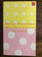 Underbara kvinnor vid vatten