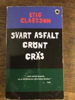 Svart asfalt gr&ouml;nt gr&auml;s