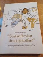 Gustav f&aring;r visst sitta i tjejsoffan!