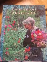 Tasha Tudors tr&auml;dg&aring;rd