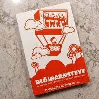 Bl&ouml;jbarnsteve : om hur barn under 3 &aring;r upplever tv och leker med fj&auml;rrtroll
