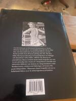 Marilyn Monroe : en ber&auml;ttelse i bilder