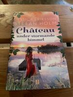 Chateau under stormande himmel