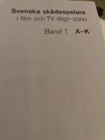 OBS  2 delar Svenska sk&aring;despelare i film och TV 1897-2000