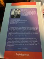 Tv&aring;ngssyndrom : orsaker och behandling i beteendeterapeutiskt perspektiv