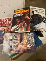 PAKET  FEM B&Ouml;CKER San Andreas &Aring;TTA GLAS FESTEN VID GRITTORNA   STYRKA 10 fruktan &auml;r mitt vapen  