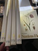 Nordens flora : paket de fem f&ouml;rsta  nr 1.2.3.4 och nr 5  1. Planscherna 1-68
