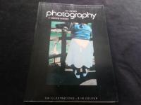 Photography. A concise history.