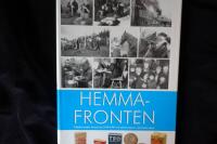 Hemmafronten.  Finland under krigs&aring;ren 1939-1945 sett med kvinnors och barns &ouml;gon.