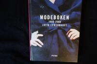 Modeboken  1900-2000.