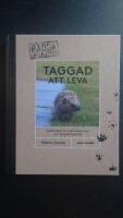 Taggad att leva : igelkottens liv, historiska resa och hotade framtid