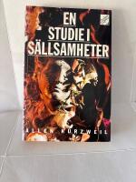En studie i s&auml;llsamheter : roman