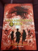 Hemligheternas hus. Bestarnas kamp