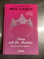 Tiara och Dr. Martens