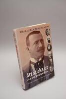 Att sticka ut : Victor Hugo Wickstr&ouml;m F&ouml;rfattaren tidningsman, v&auml;rldsresen&auml;