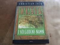 I solgudens namn
