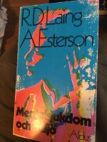 Mentalsjukdom och milj&ouml; : fallstudier av elva schizofrena unga kvinnor och deras familjer