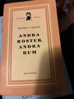 Andra r&ouml;ster, andra rum