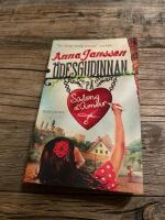 &Ouml;desgudinnan p&aring; Salong d'Amour