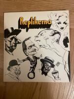 Replikerna