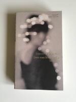 Den som lever stilla