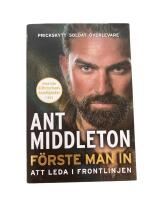 F&ouml;rste man in : att leda i frontlinjen