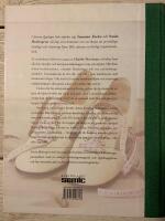 Vackert med vintage : inspiration, id&eacute;er, inredning