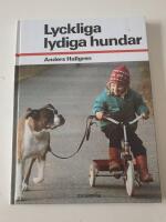 Lyckliga lydiga hundar