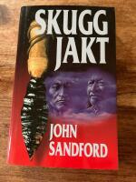 Skuggjakt : [thriller]