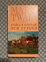 Sn&auml;lla gossar och stygga