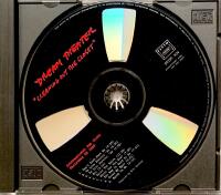 Dream Theater &lrm;&ndash; Christmas CD 1999 &ndash; Cleaning Out The Closet