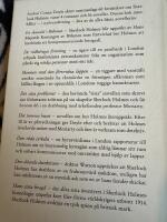 Sherlock Holmes versus professor Moriarty