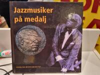 Jazzmusiker p&aring; medalj
