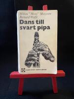Dans till svart pipa