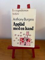 Appl&aring;d med en hand