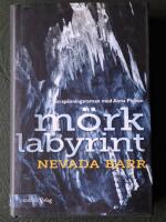 M&ouml;rk labyrint