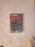 Hj&auml;rtslagen : [roman]