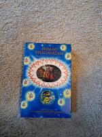 Śrīmad Bhāgavatam : med ursprunglig sanskrittext, omskrivning till latinska bokst&auml;ver, ord&ouml;vers&auml;ttning, vers&ouml;vers&auml;ttning och utf&ouml;rliga f&ouml;rklaringar