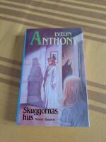 Skuggornas hus : [roman]