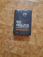 Raskrigaren : seriem&ouml;rdaren Peter Mangs