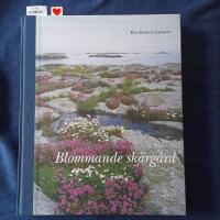 Blommande sk&auml;rg&aring;rd