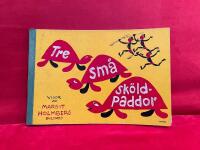 Tre sm&aring; sk&ouml;ldpaddor