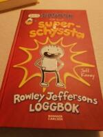 Dagbok f&ouml;r alla superschyssta : Rowley Jeffersons loggbok