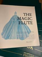 Mozart - 11 olika operor i var sin bok med tillh&ouml;rande LP (11 b&ouml;cker/LP)