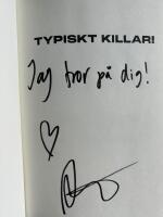 Typiskt killar! : s&aring; g&ouml;r vi pojkar till j&auml;mst&auml;llda m&auml;n