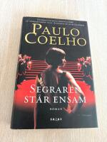 Segraren st&aring;r ensam