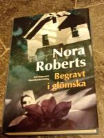 Begravt i gl&ouml;mska