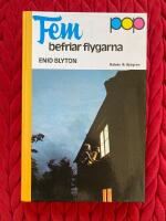 Fem befriar flygarna